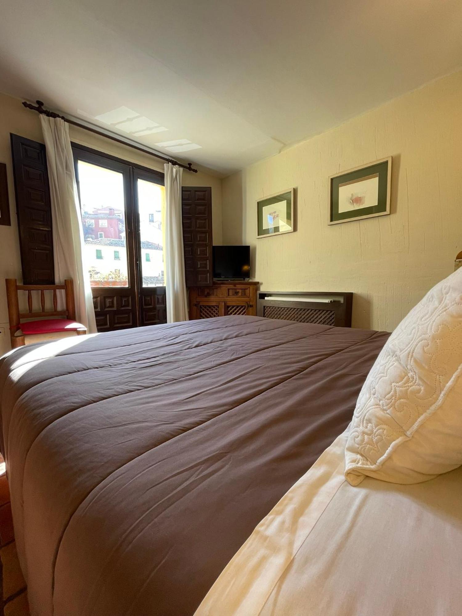 Hostal Posada Huecar Cuenca  Ngoại thất bức ảnh
